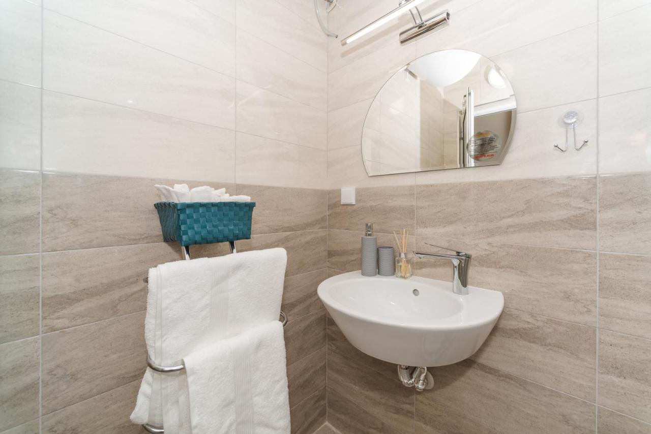 פלובדיב Alma Apartment - Stylish 1Bd Flat With Balcony By Flat Mаnager מראה חיצוני תמונה